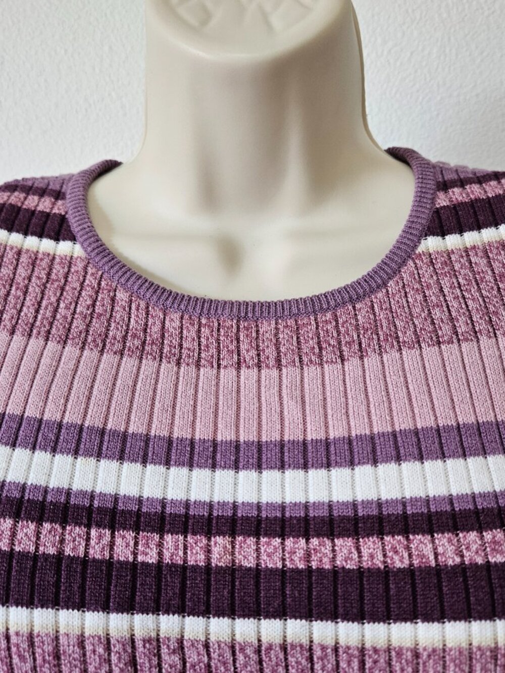 VINTAGE Laura Scott Striped Ribbed Knit Short Sleeve Sweater | Small to Medium - Picture 3 of 8